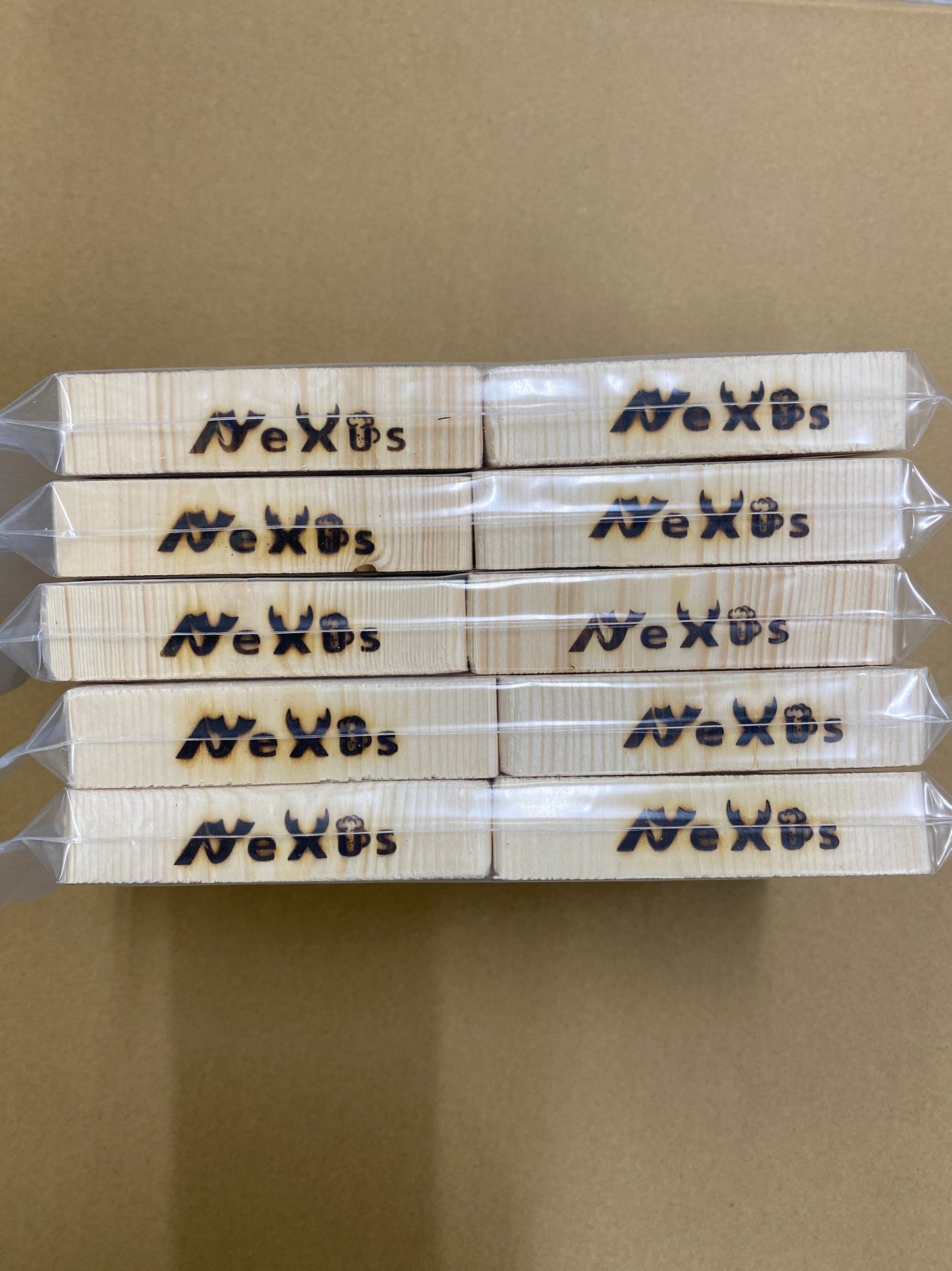 転倒防止材12本入り(Nexusロゴ入り)